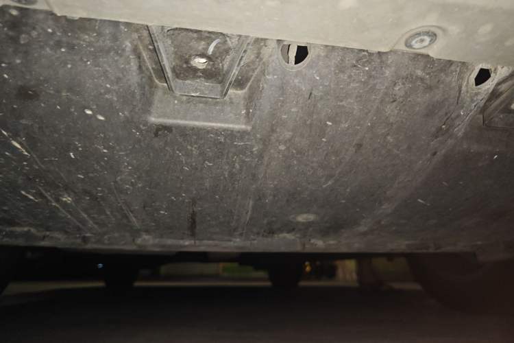 Used DS 6 2014 1.6T Luxury Edition THP200 Chassis Front