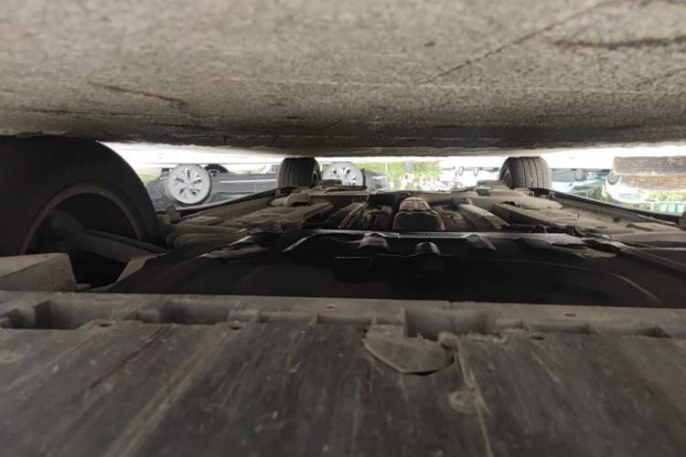 Used DS 6 2014 1.6T Luxury Edition THP200 Chassis Front