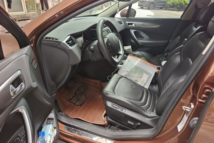 Used DS 6 2014 1.6T Luxury Edition THP160 Driver Seat