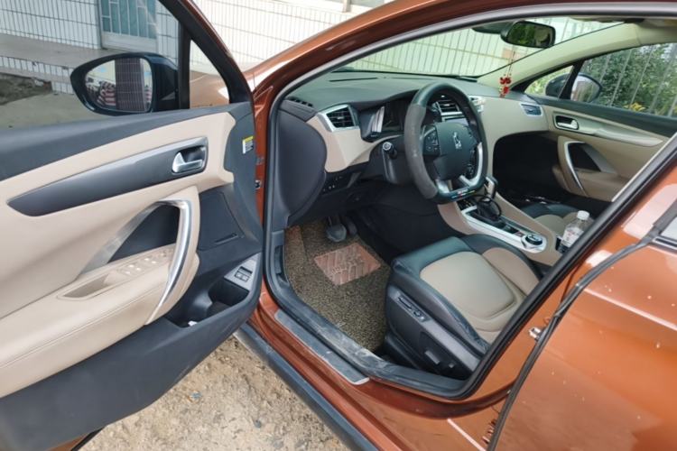 Used DS 6 2014 1.6T Luxury Edition THP160 Driver Seat