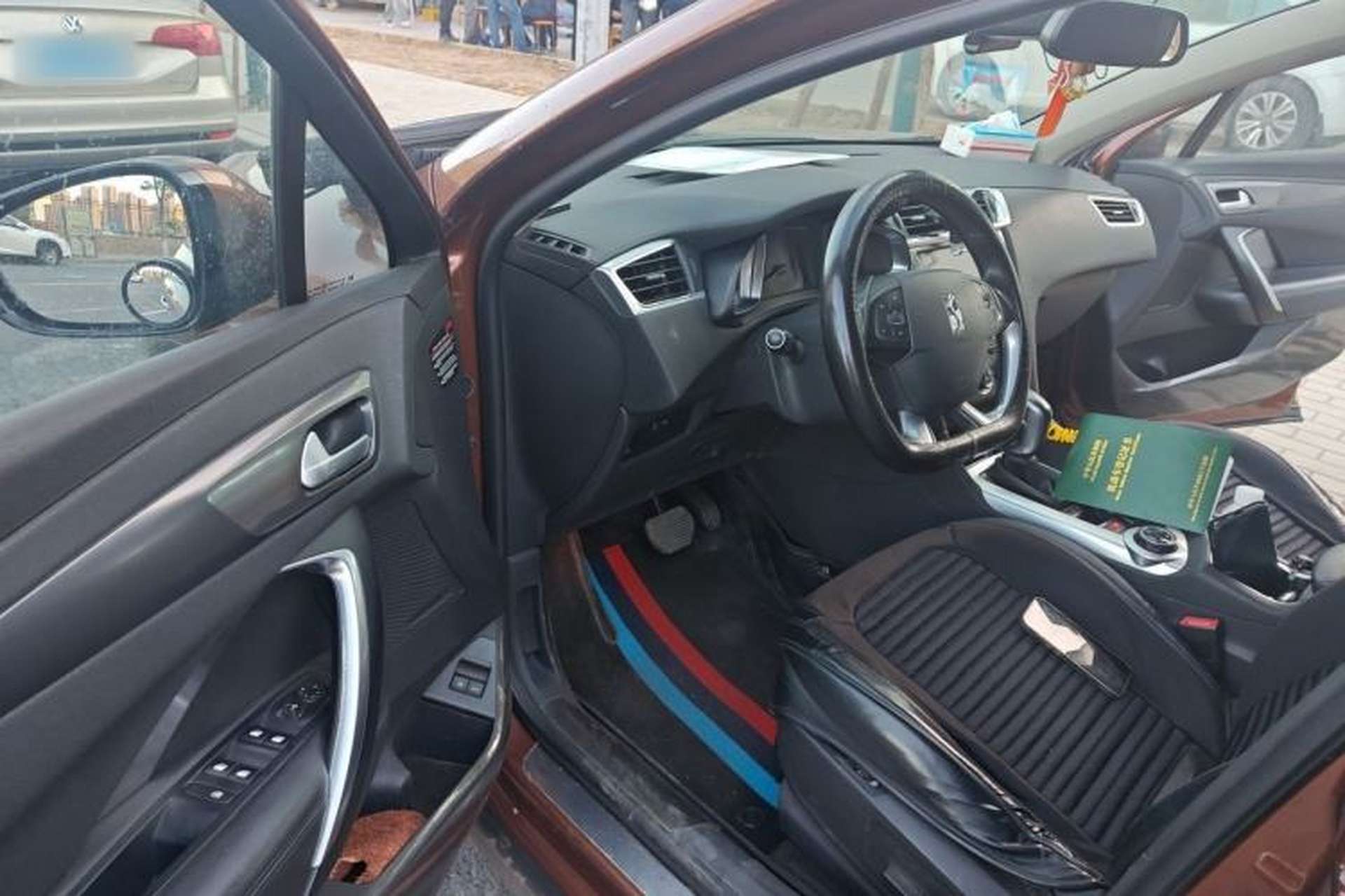 Used DS 6 2014 1.6T Luxury Edition THP160 Driver Seat