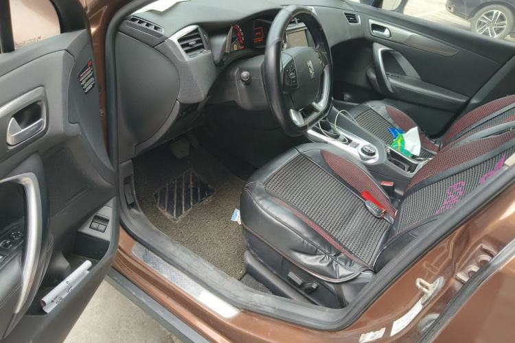 Used DS 6 2014 1.6T Luxury Edition THP160 Driver Seat
