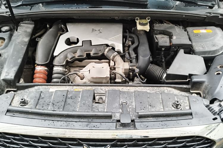 Used DS 6 2014 1.6T Luxury Edition THP160 Engine Bay