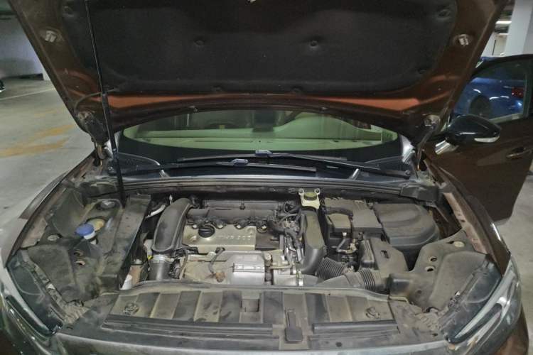 Used DS 6 2014 1.6T Prestige Edition THP200 Engine Bay