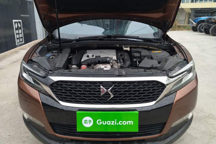 Used DS 6 2014 1.6T Luxury Edition THP160 Engine Bay