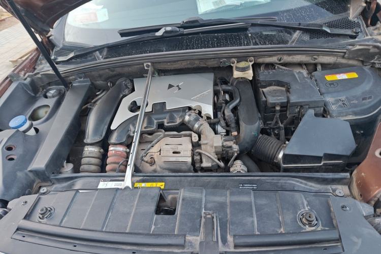Used DS 6 2014 1.6T Luxury Edition THP160 Engine Bay