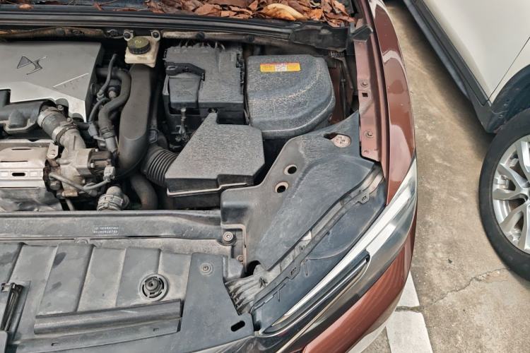 Used DS 6 2014 1.6T Luxury Edition THP160 Engine Bay Left
