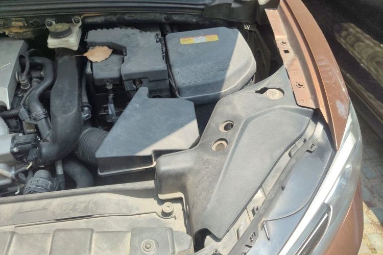 Used DS 6 2014 1.6T Luxury Edition THP160 Engine Bay Left