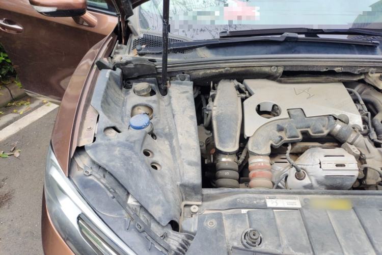 Used DS 6 2014 1.6T Luxury Edition THP160 Engine Bay Right
