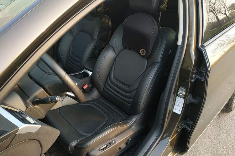 Used DS 6 2014 1.6T Luxury Edition THP160 Exterior 13