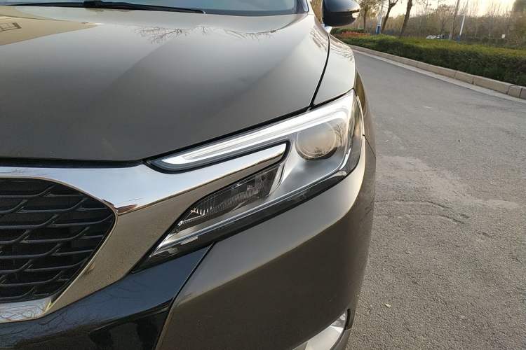 Used DS 6 2014 1.6T Luxury Edition THP160 Exterior 2