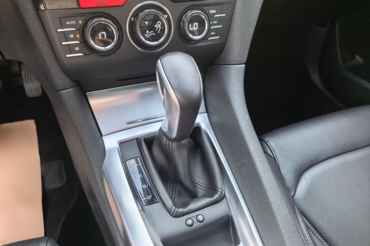 Used DS 6 2014 1.6T Luxury Edition THP160 Gear Lever