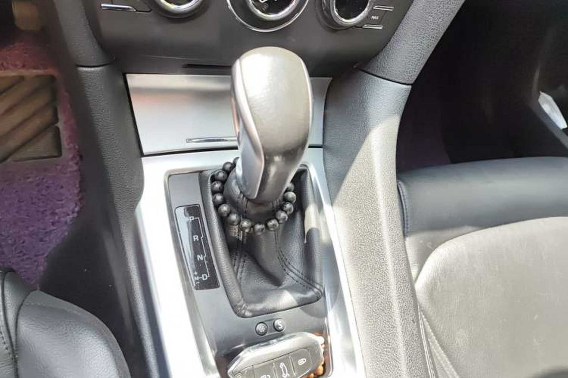 Used DS 6 2014 1.6T Luxury Edition THP160 Gear Lever