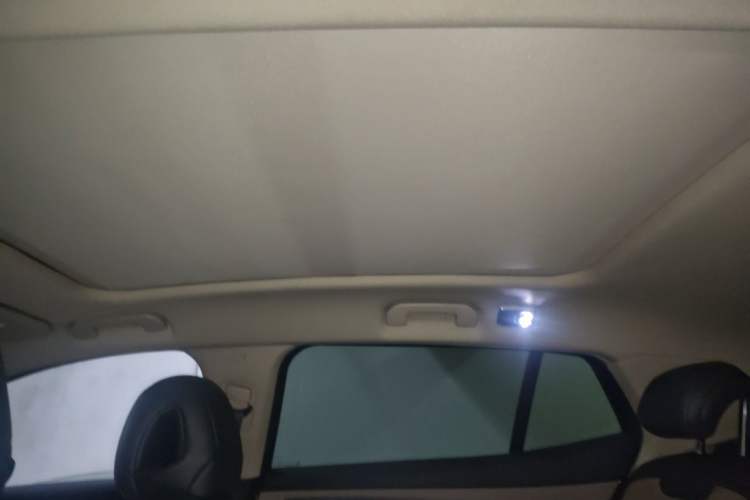 Used DS 6 2014 1.6T Luxury Edition THP200 Headliner
