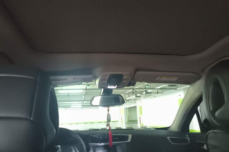 Used DS 6 2014 1.6T Luxury Edition THP160 Headliner
