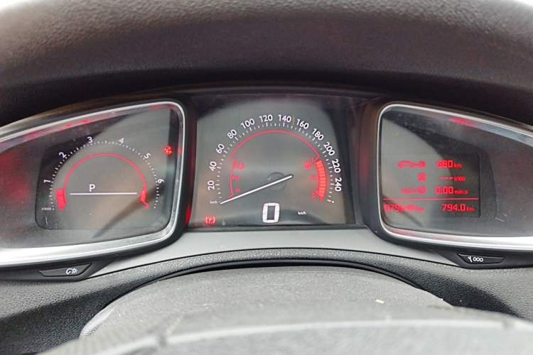 Used DS 6 2014 1.6T Luxury Edition THP160 Instrument Cluster