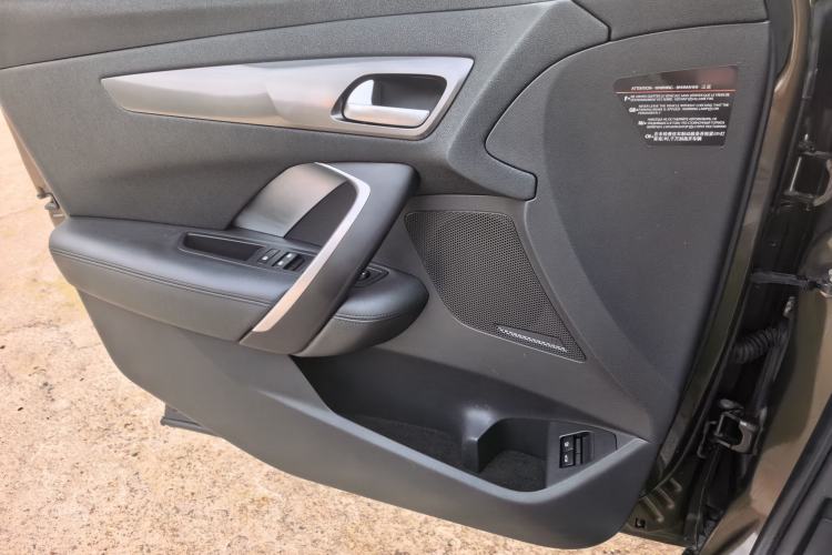 Used DS 6 2014 1.6T Luxury Edition THP160 Interior 12