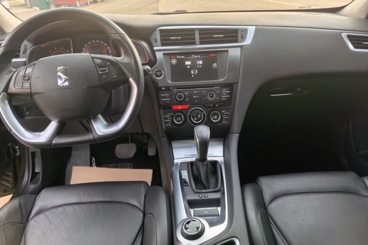 Used DS 6 2014 1.6T Luxury Edition THP160 Interior 3