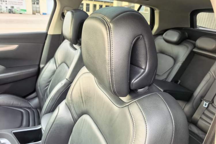 Used DS 6 2014 1.6T Luxury Edition THP160 Interior 7