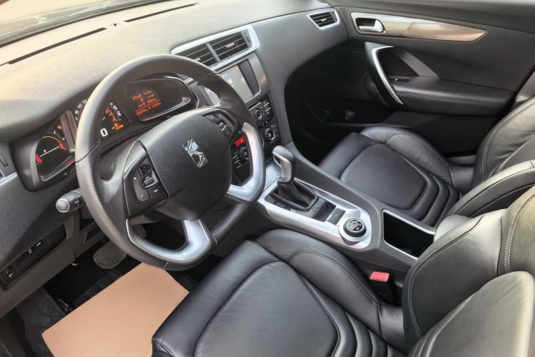 Used DS 6 2014 1.6T Luxury Edition THP160 Interior 8