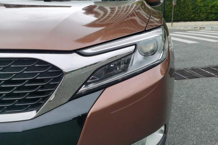 Used DS 6 2014 1.6T Luxury Edition THP160 Left Front Headlight