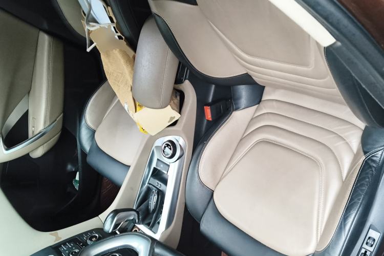 Used DS 6 2014 1.6T Luxury Edition THP160 Left Front Seat