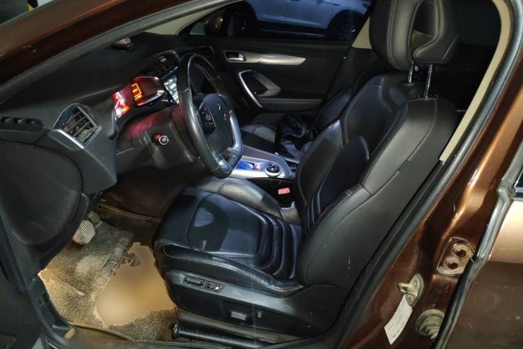 Used DS 6 2014 1.6T Luxury Edition THP160 Left Front Seat