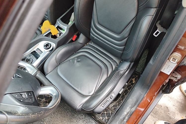 Used DS 6 2014 1.6T Luxury Edition THP160 Left Front Seat
