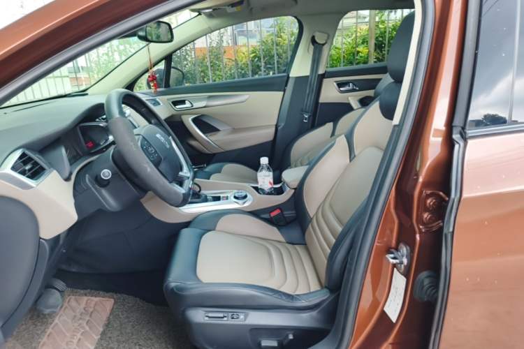 Used DS 6 2014 1.6T Luxury Edition THP160 Left Front Seat