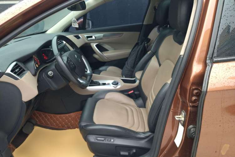 Used DS 6 2014 1.6T Luxury Edition THP160 Left Front Seat