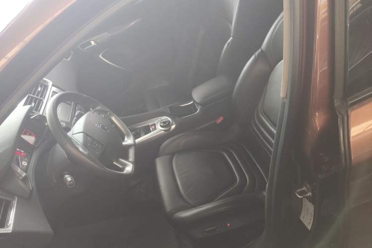 Used DS 6 2014 1.6T Luxury Edition THP160 Left Front Seat
