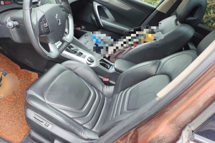 Used DS 6 2014 1.6T Luxury Edition THP160 Left Front Seat