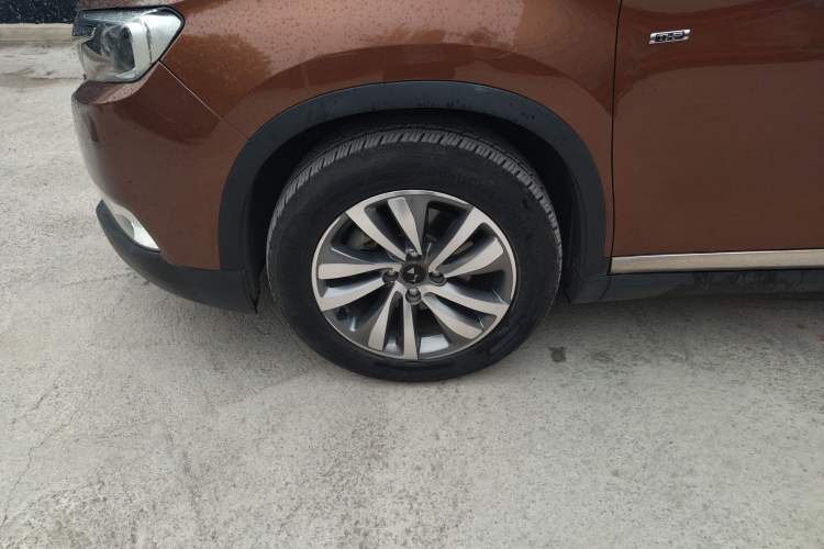 Used DS 6 2014 1.6T Luxury Edition THP160 Left Front Wheel Hub
