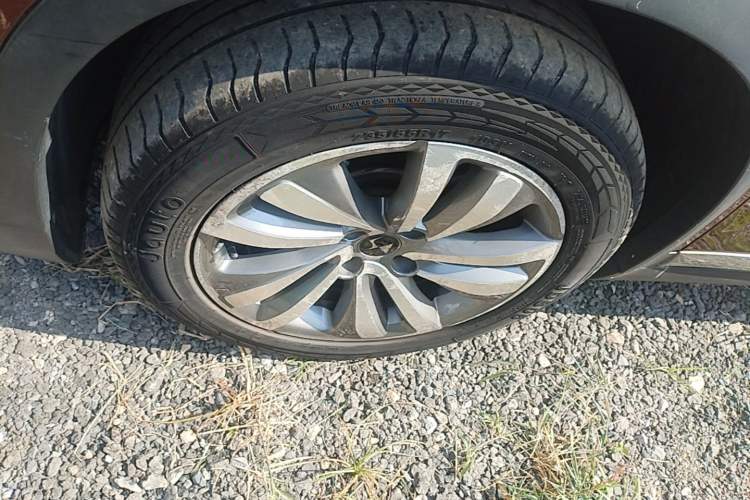 Used DS 6 2014 1.6T Luxury Edition THP160 Left Front Wheel Hub