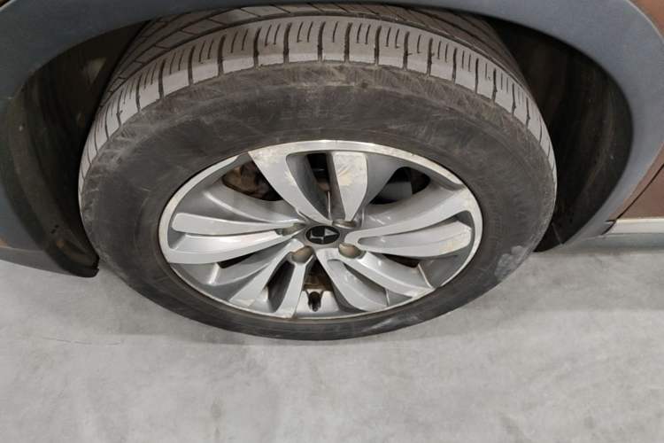 Used DS 6 2014 1.6T Luxury Edition THP160 Left Front Wheel Hub