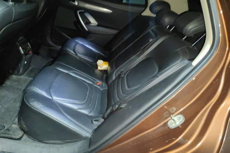 Used DS 6 2014 1.6T Luxury Edition THP160 Left Rear Seat