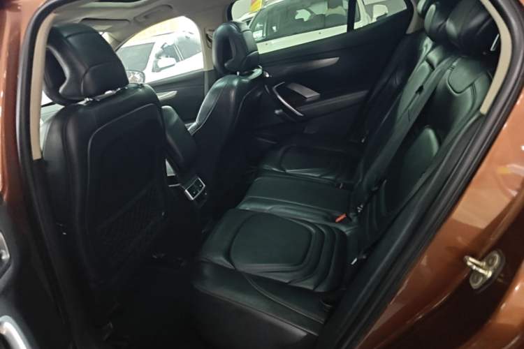 Used DS 6 2014 1.6T Luxury Edition THP160 Left Rear Seat