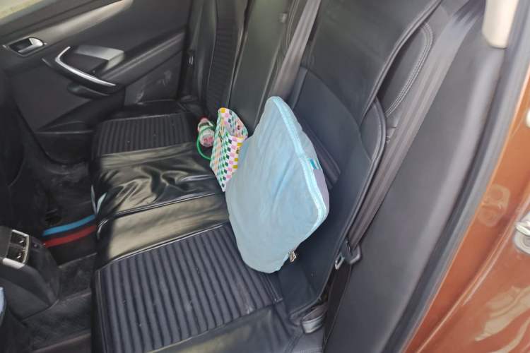 Used DS 6 2014 1.6T Luxury Edition THP160 Left Rear Seat