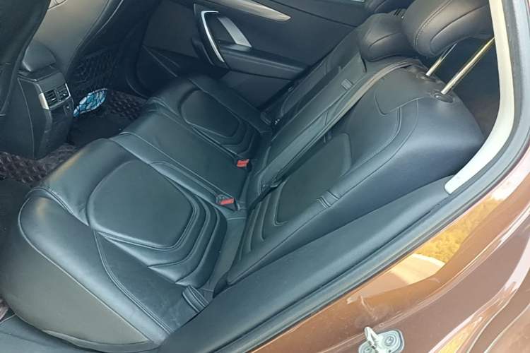 Used DS 6 2014 1.6T Luxury Edition THP200 Left Rear Seat
