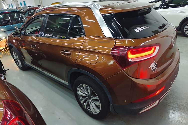 Used DS 6 2014 1.6T Luxury Edition THP160 Left Side