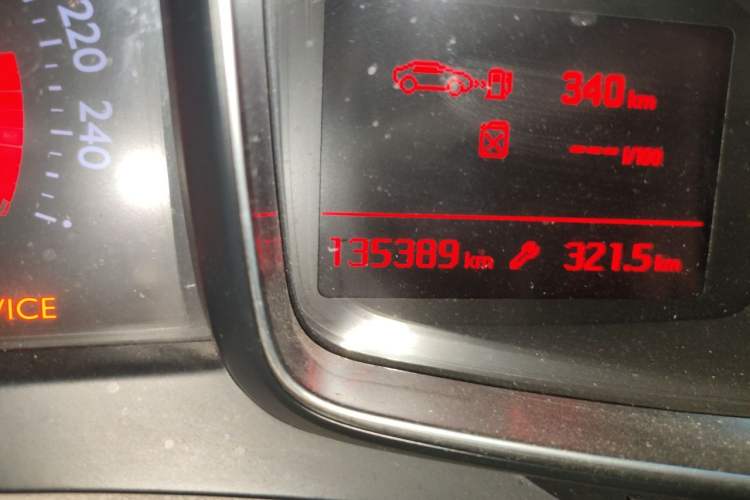 Used DS 6 2014 1.6T Luxury Edition THP200 Odometer Close Up