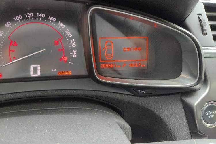 Used DS 6 2014 1.6T Luxury Edition THP160 Odometer Close Up