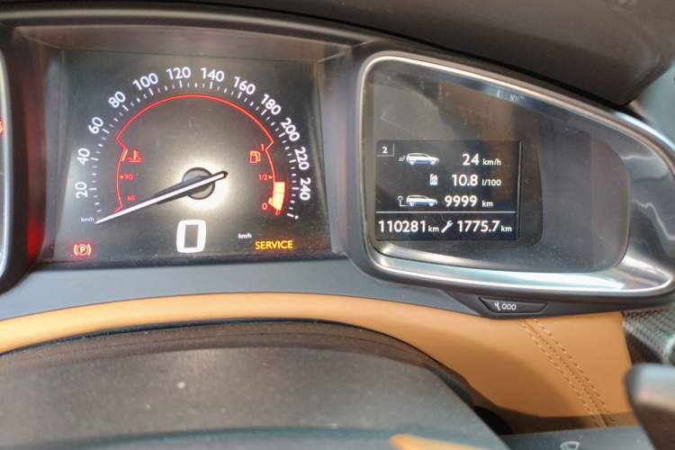 Used DS 6 2014 1.6T Prestige Edition THP200 Odometer Close Up