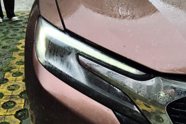 Used DS 6 2014 1.6T Luxury Edition THP160 Right Front Headlight