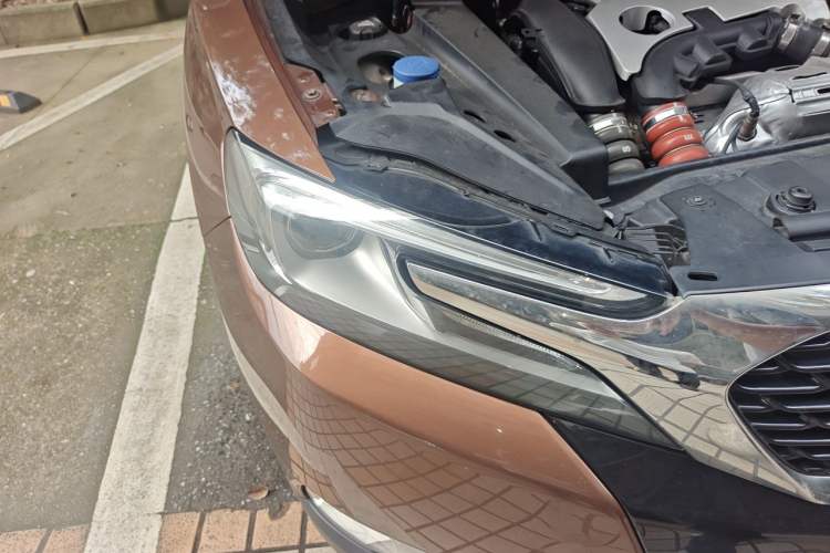 Used DS 6 2014 1.6T Luxury Edition THP160 Right Front Headlight