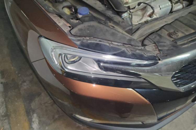 Used DS 6 2014 1.6T Prestige Edition THP200 Right Front Headlight