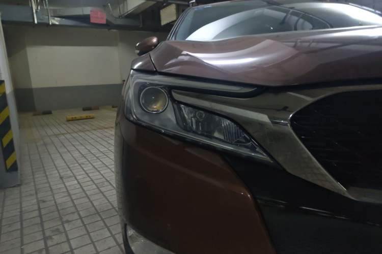 Used DS 6 2014 1.6T Luxury Edition THP200 Right Front Headlight