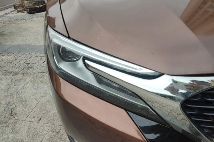 Used DS 6 2014 1.6T Luxury Edition THP200 Right Front Headlight