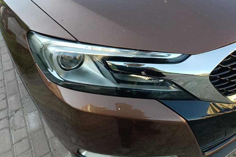 Used DS 6 2014 1.6T Luxury Edition THP200 Right Front Headlight