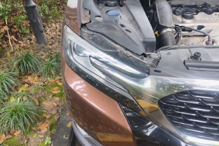 Used DS 6 2014 1.6T Prestige Edition THP200 Right Front Headlight